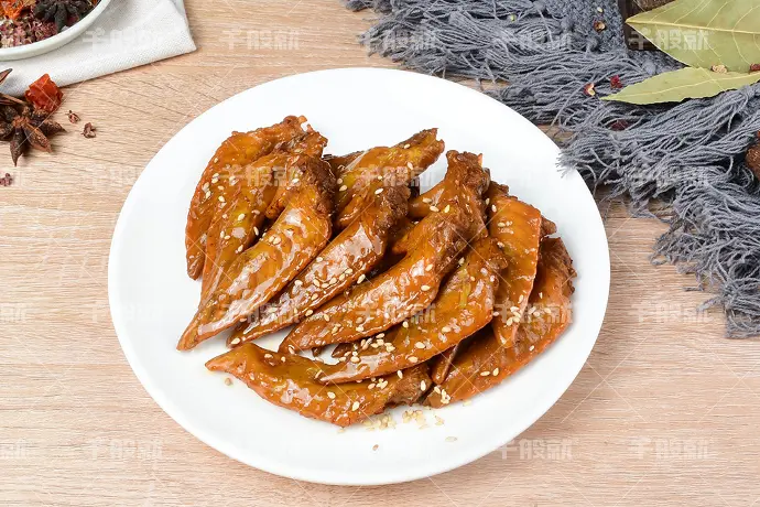 卤香鸡翅尖500g